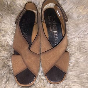 NWOT PEDRO GARCIA CRISS-CROSS WEDGE
